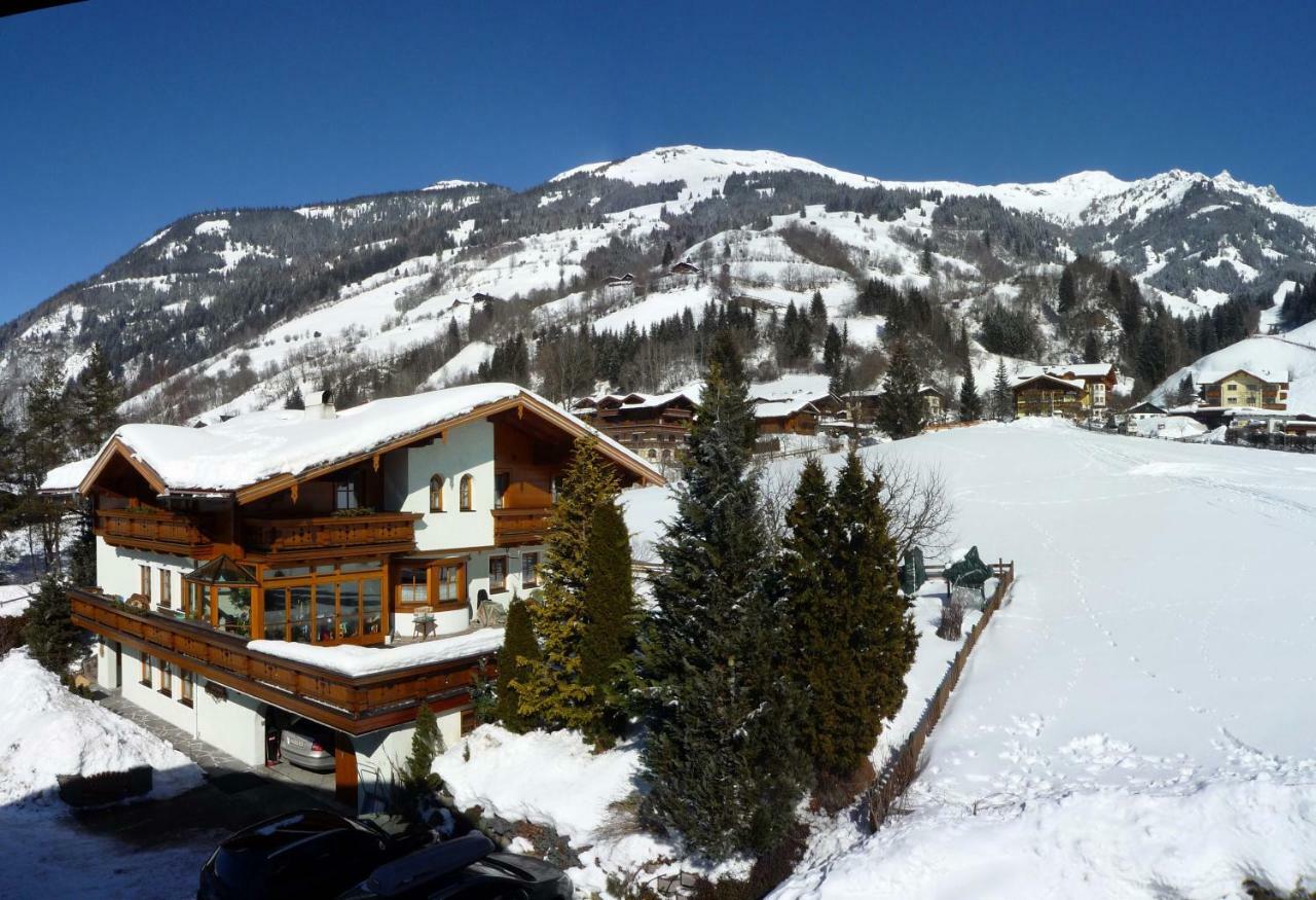 Gaestehaus Alpina Dorfgastein Exterior photo